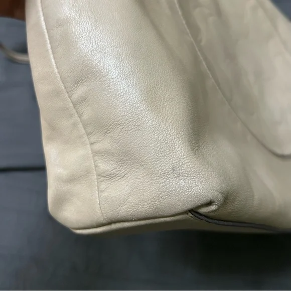 Coach Laura Signature Taupe Leather Tote Shoulder Bag Travel Casual Everyday Bag - Picture 11 of 16